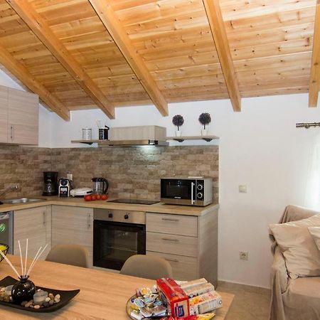 Selinitsa Stone Studio - Mani Seaview Retreat Agios Nikolaos  Bagian luar foto