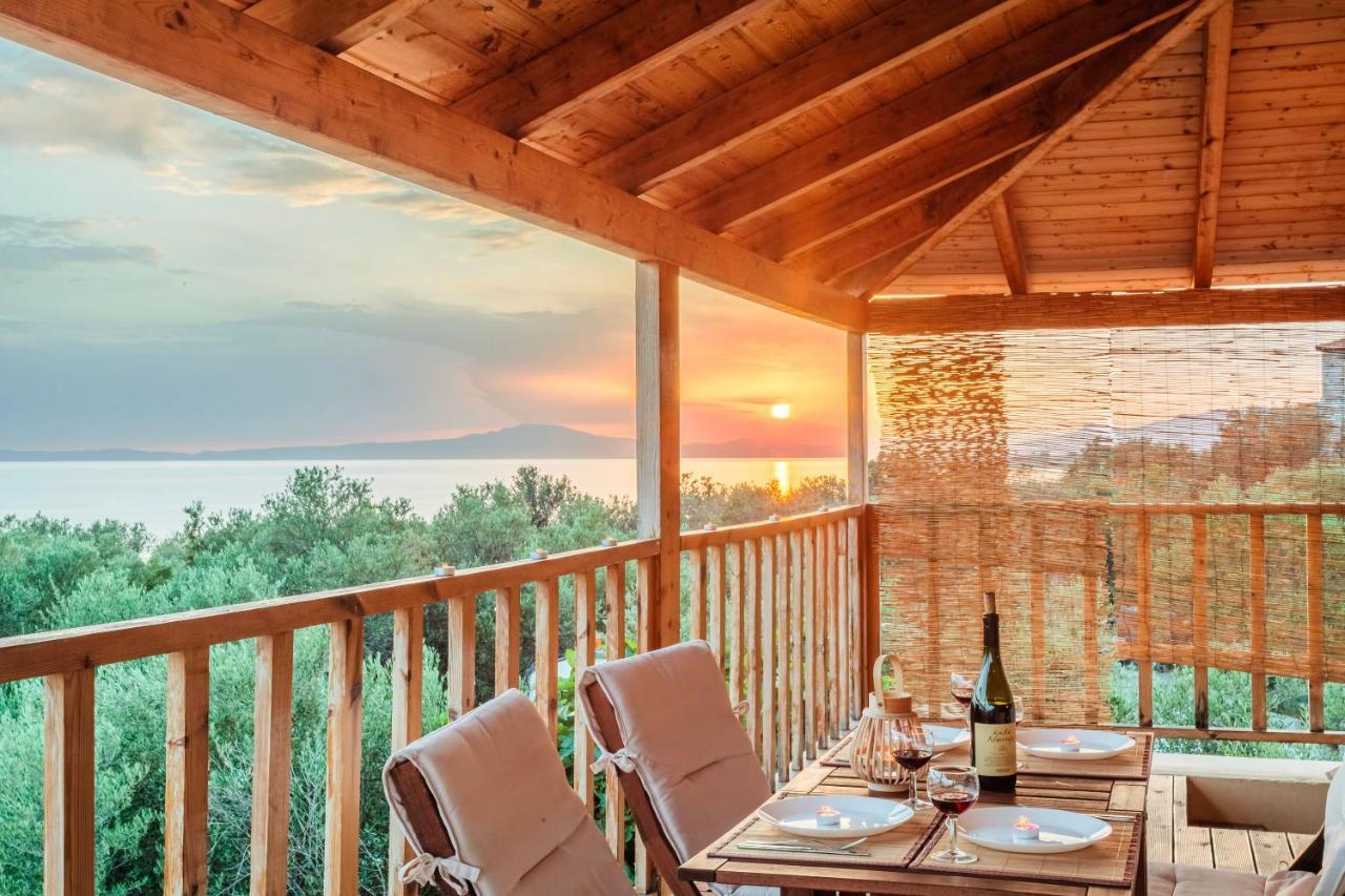 Selinitsa Stone Studio - Mani Seaview Retreat Agios Nikolaos  Bagian luar foto
