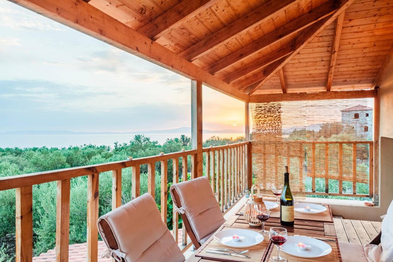 Selinitsa Stone Studio - Mani Seaview Retreat Agios Nikolaos  Bagian luar foto